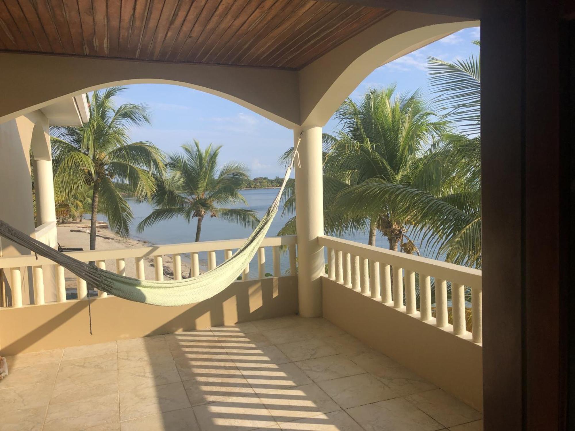 Los Porticos Placencia Habitación foto